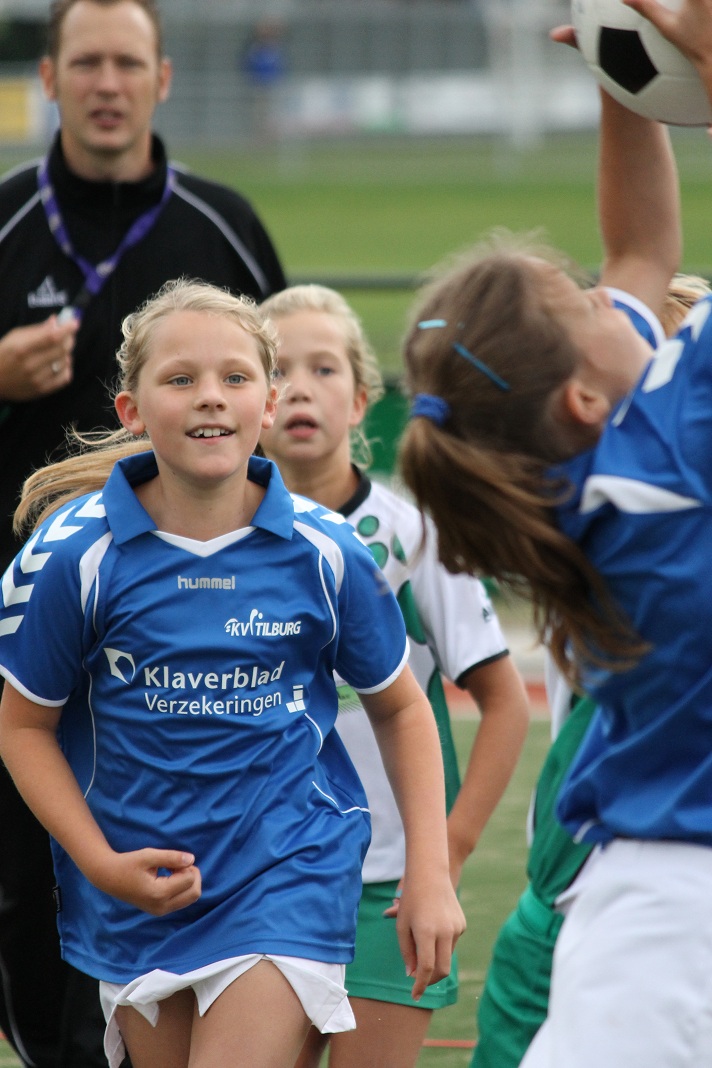 Oefenwedstrijd E2 Almkerk 016.JPG